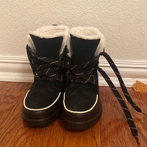 Sorel waterproof snow boots